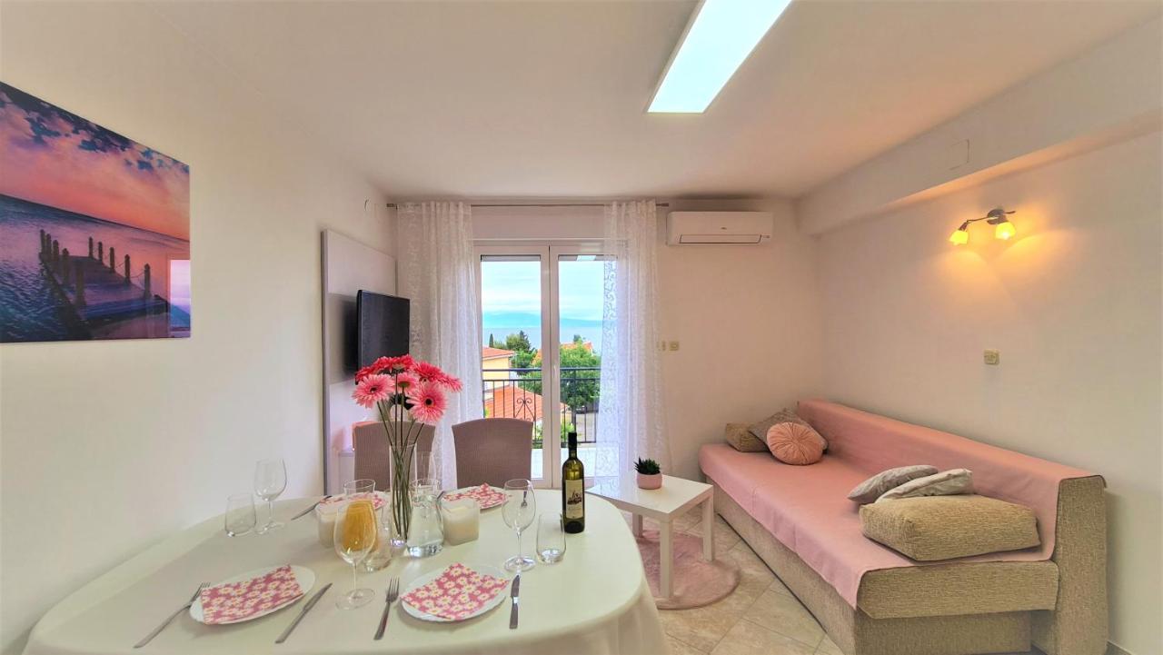 Apartment Karamarko Malinska Esterno foto